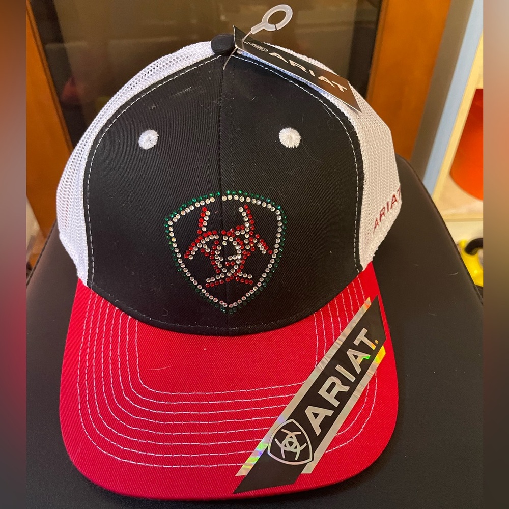 Ariat women’s cap with bling